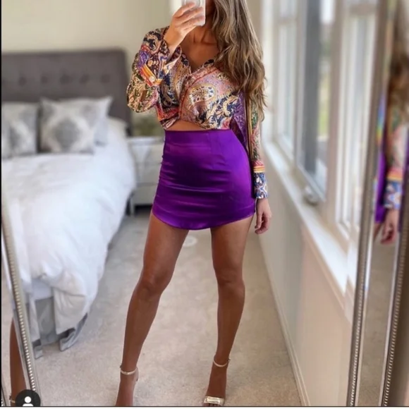 Zara * Bloggers Favorite Mini Purple Skirt - Picture 3 of 16